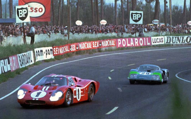The iconic Ford GT40 Mk IV. In action on the Circuit de la Sarthe