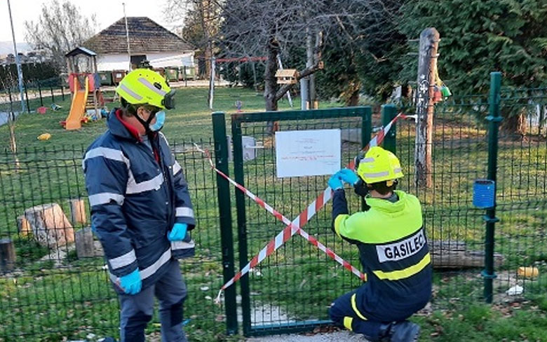 Slovenia team volunteer in their communities to fight back against COVID-19