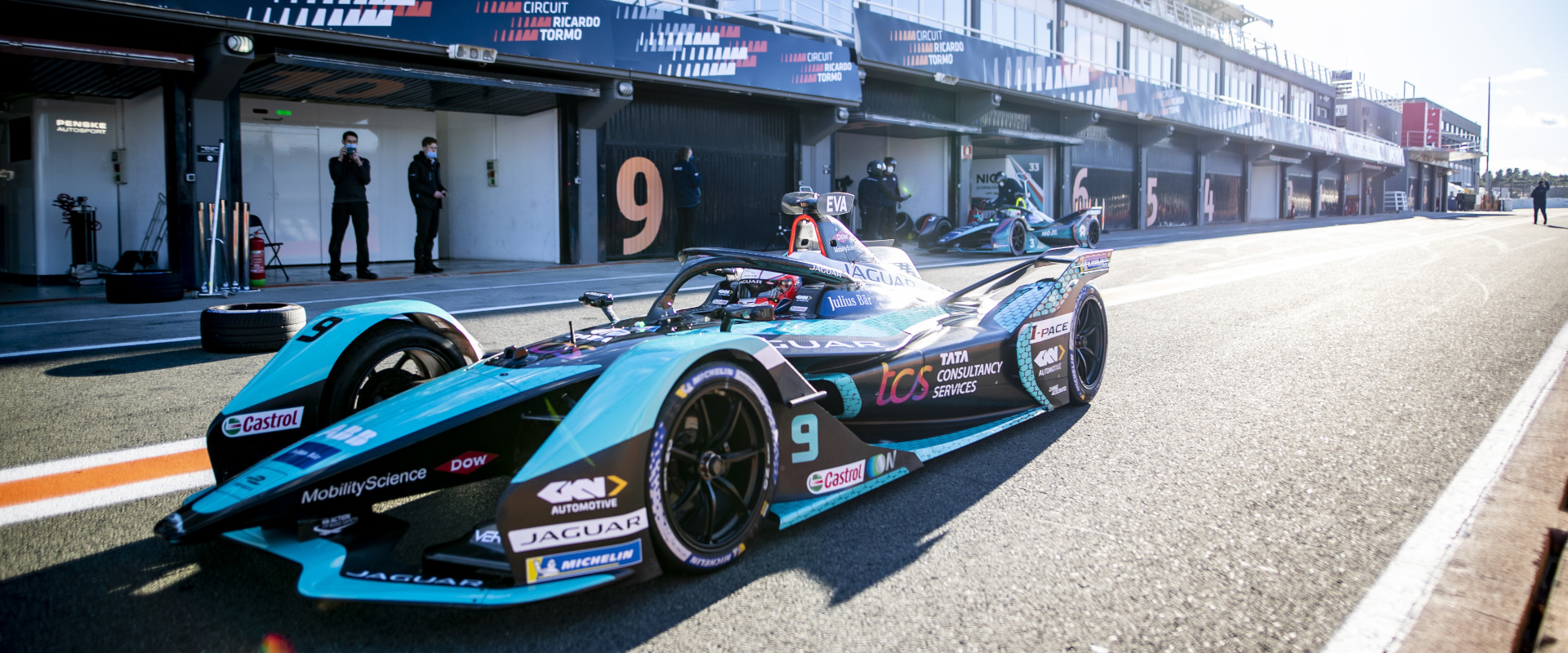 Jaguar TCS Racing reveal I-Type 6 – the most advanced all-electric