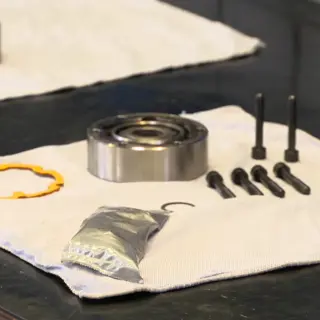 Video thumb Dismounting and mounting of VL joint.png