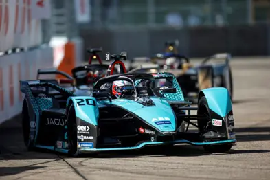 formula e season 7 - gkn - jaguar racing - 330x300 - 3.jpg (2)